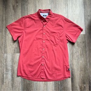 Izod short sleeve men’s button down shirt